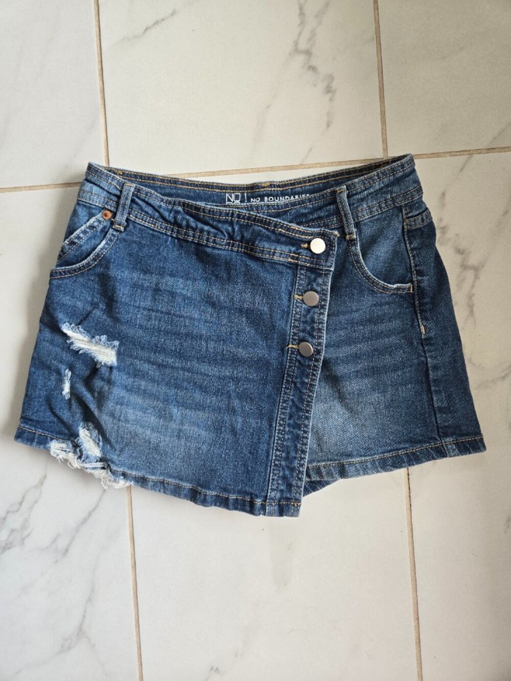No Boundaries Dark Wash Denim Skort Size 7